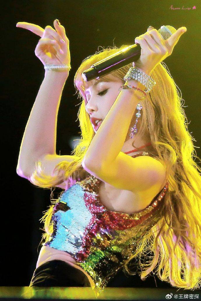 韩国顶流女明星lisa,将在全球"顶级艳舞团"表演_疯马_影响_市场
