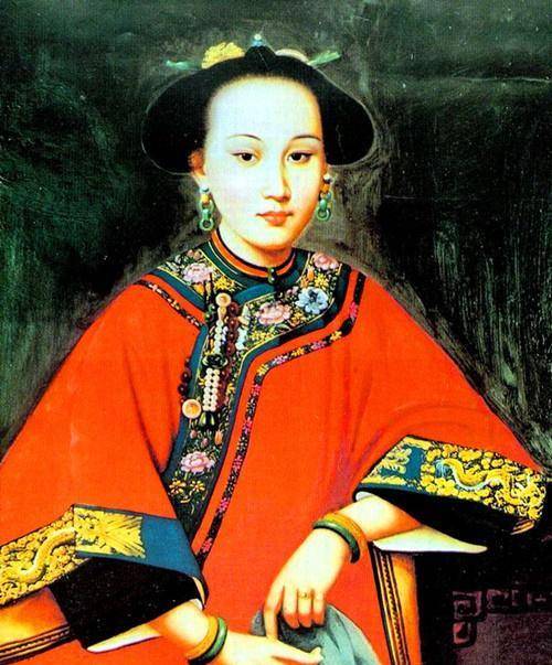 清朝8位著名后妃画像,图2孝庄皇后美丽迷人,图6香妃眉目如画_皇帝