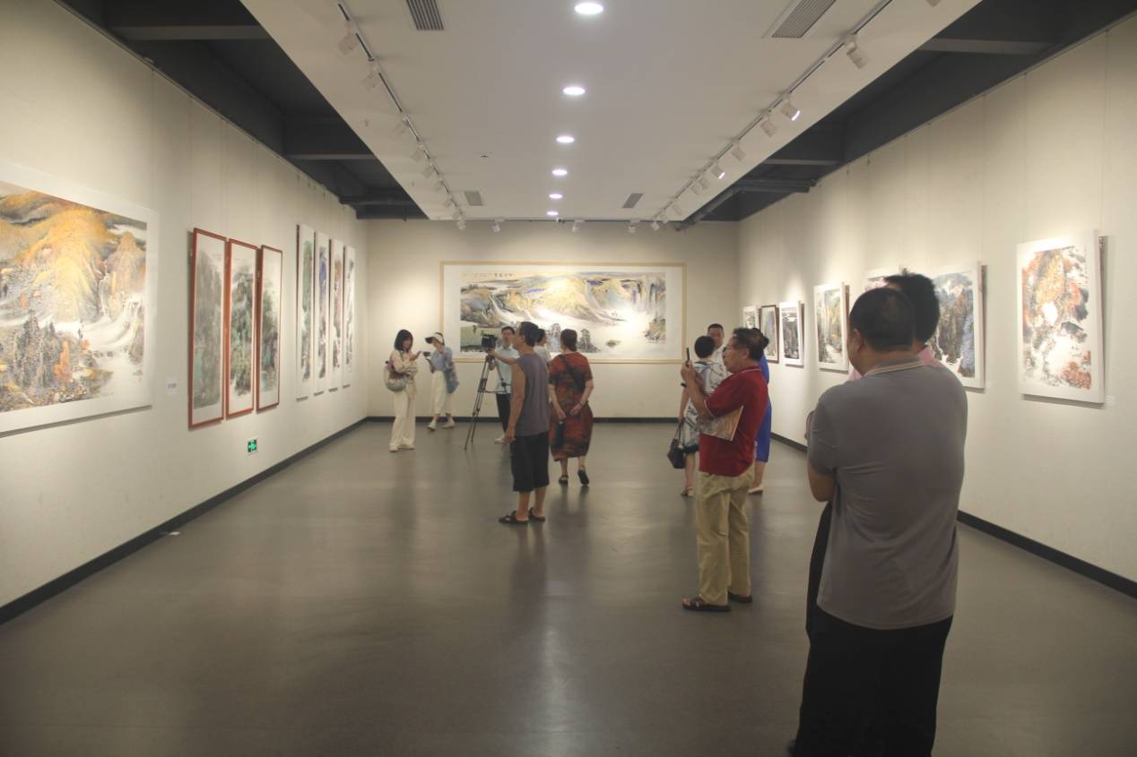 "一带一路"十周年136米长卷展在福州画院成功举办_尹芳娜_美术院_民盟