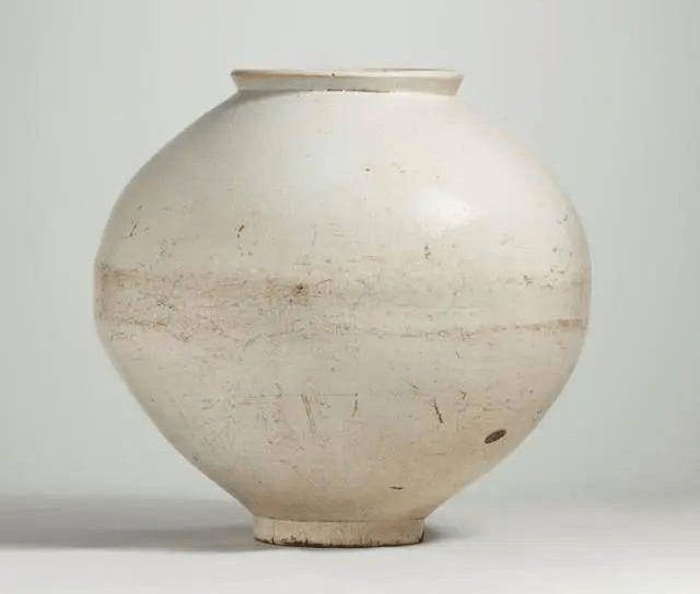 不完美的古朝鲜"白釉月亮罐",什么来头?_世纪_瓷器_李朝