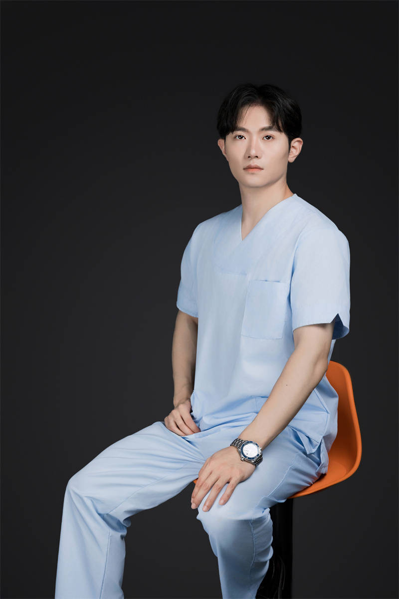 易容颜美李涛医生分享:常见的需要双眼皮修复的症状_整形_美容_切口