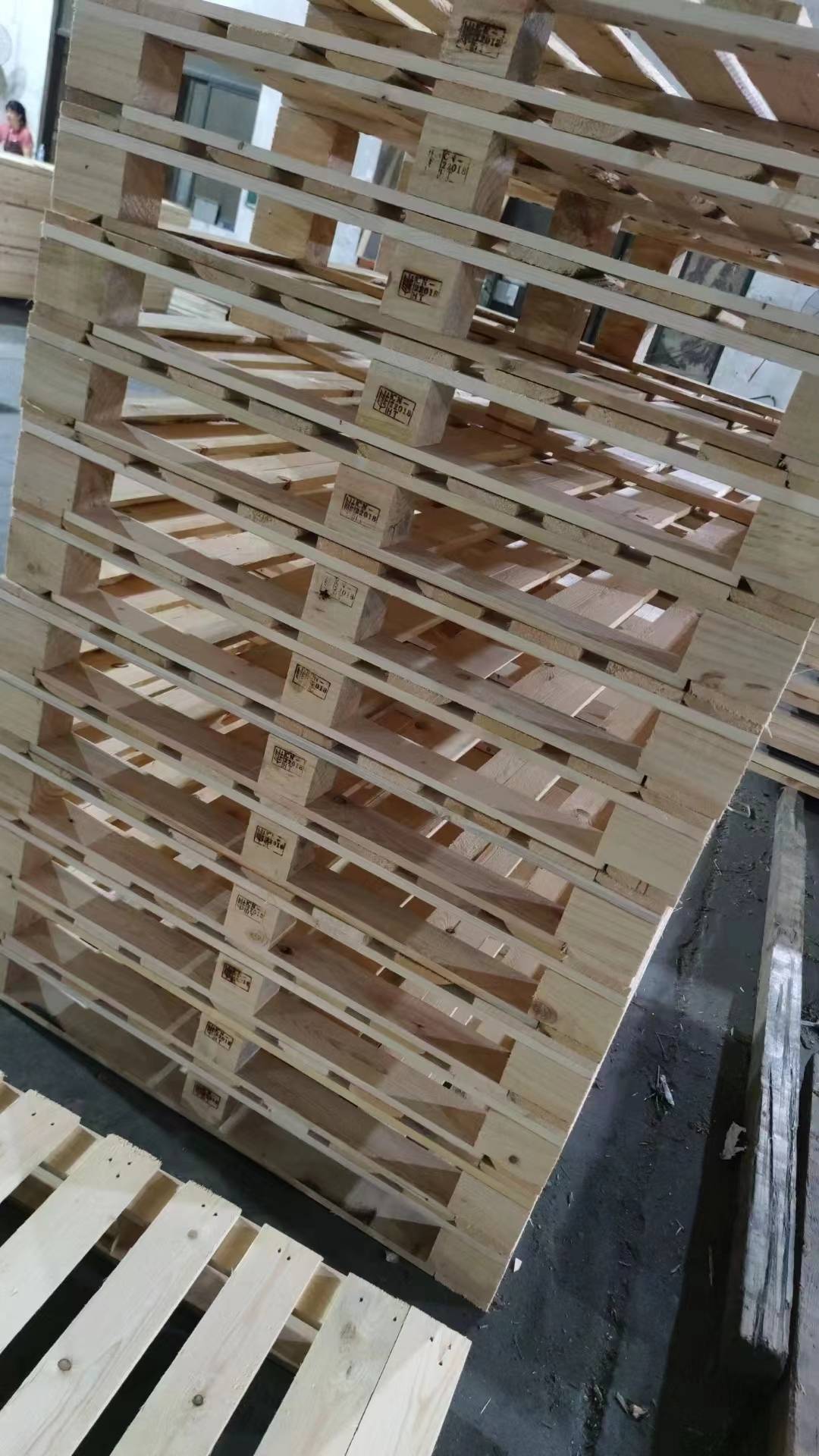 木器制品市场动态:机遇与挑战并存