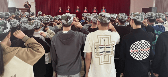 江汉油田广华中学,油田高级中学,职业技术学校开展"训少年之体魄 强