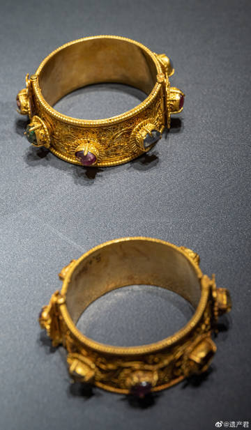 500年前明代贵妇的黄金手镯_湖北省博物馆_器物_特色