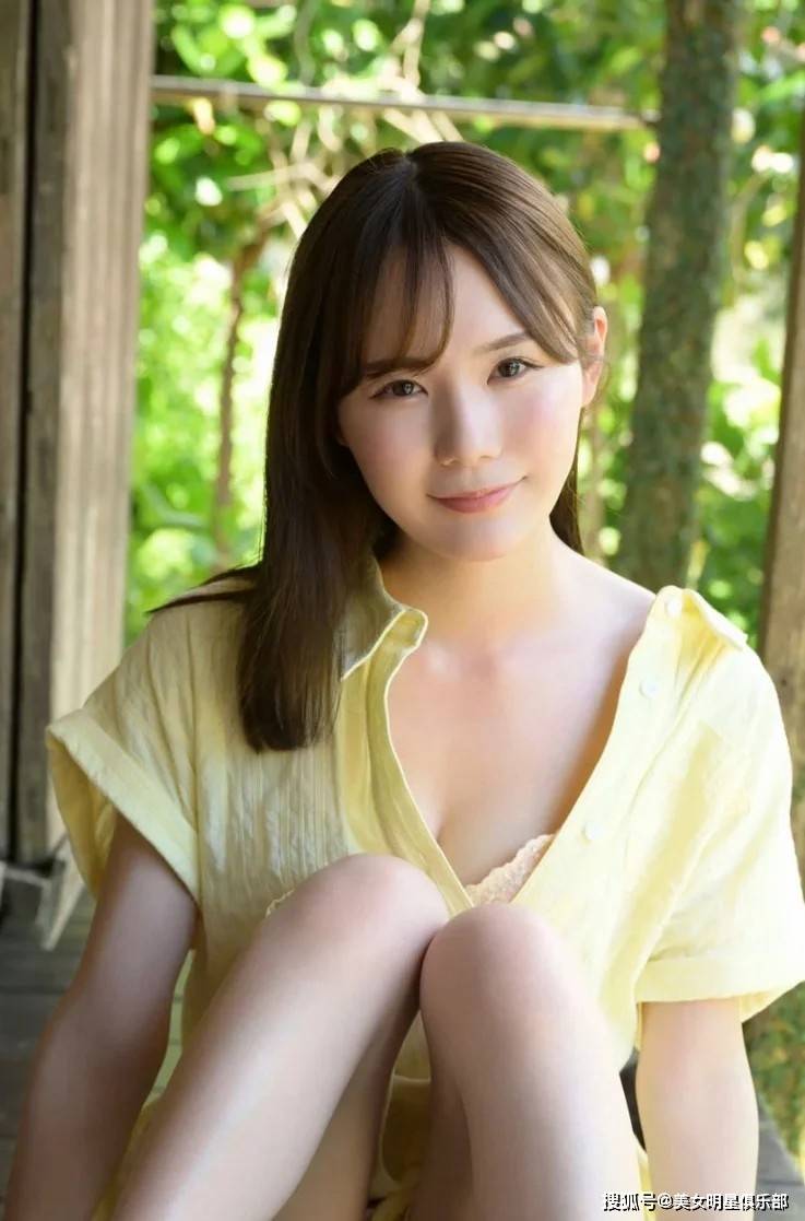 美得太任性了！34岁坂道美琉，凹凸有致竟然如此饱满性感！_手机搜狐网