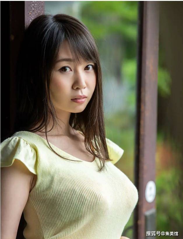 东瀛"绝色美女"!31岁梦乃爱华,凹凸有致极品性感女人味太赞了!