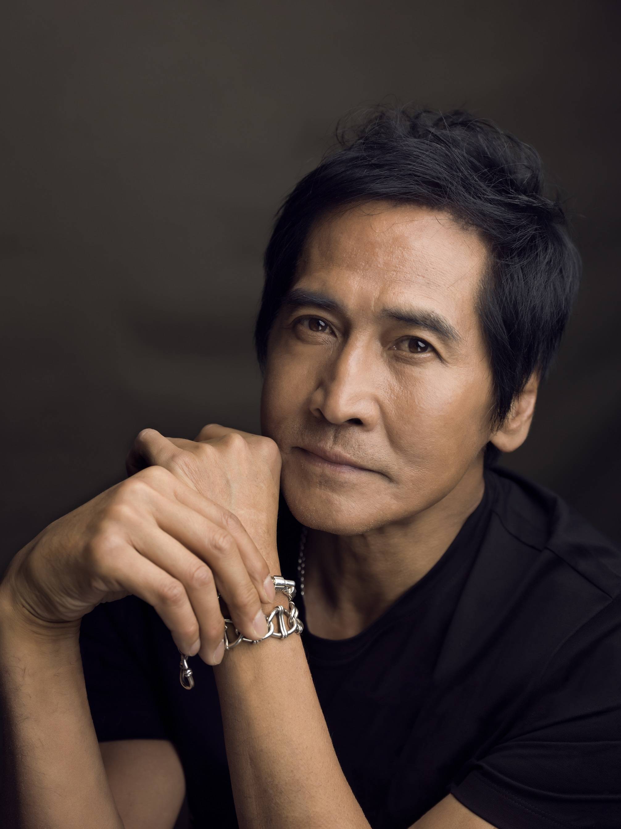 著名男歌手【齐秦】经纪人_歌词_爱情_旋律