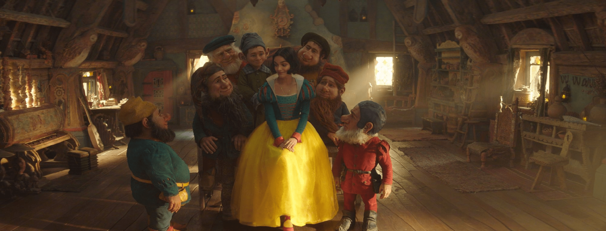《白雪公主》真人电影首曝剧照 公主与七个小矮人同框亮相