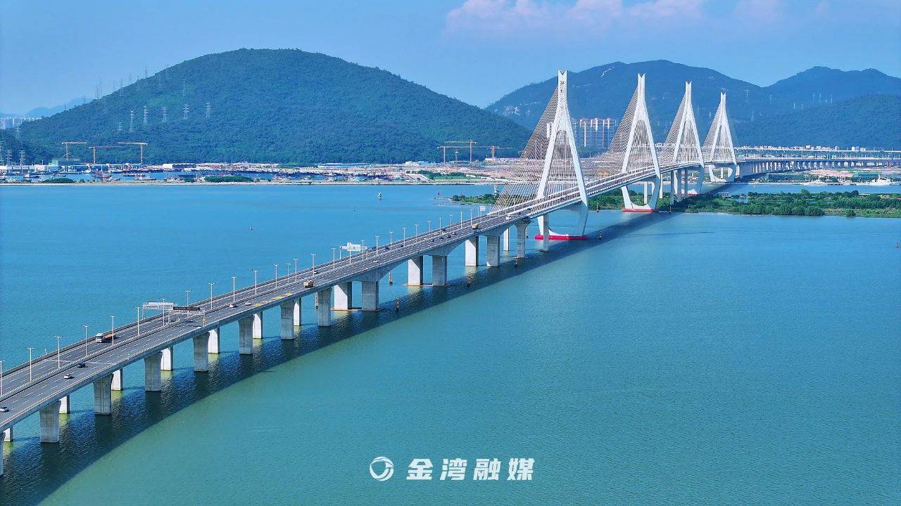 珠海64深圳 仅需75分钟_大桥_口岸_跨境