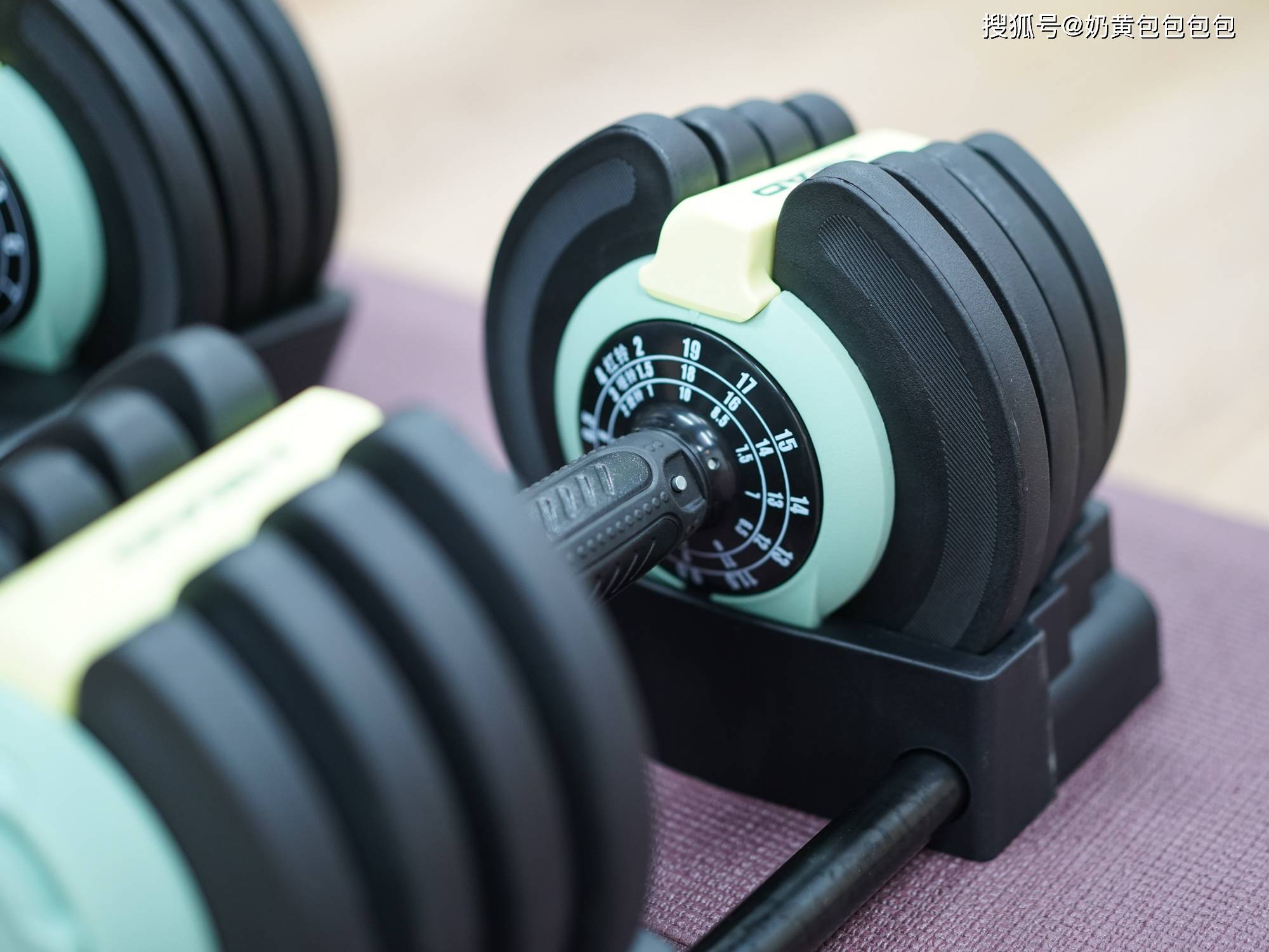 打造以哑铃为主的家庭健身角,多组快调哑铃测评 一周健身方案_肌肉_重