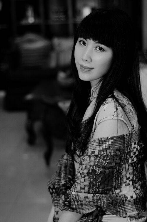 诗人,画家,中国作协会员,河北文学院签约作家,主编《中国女诗人诗选》