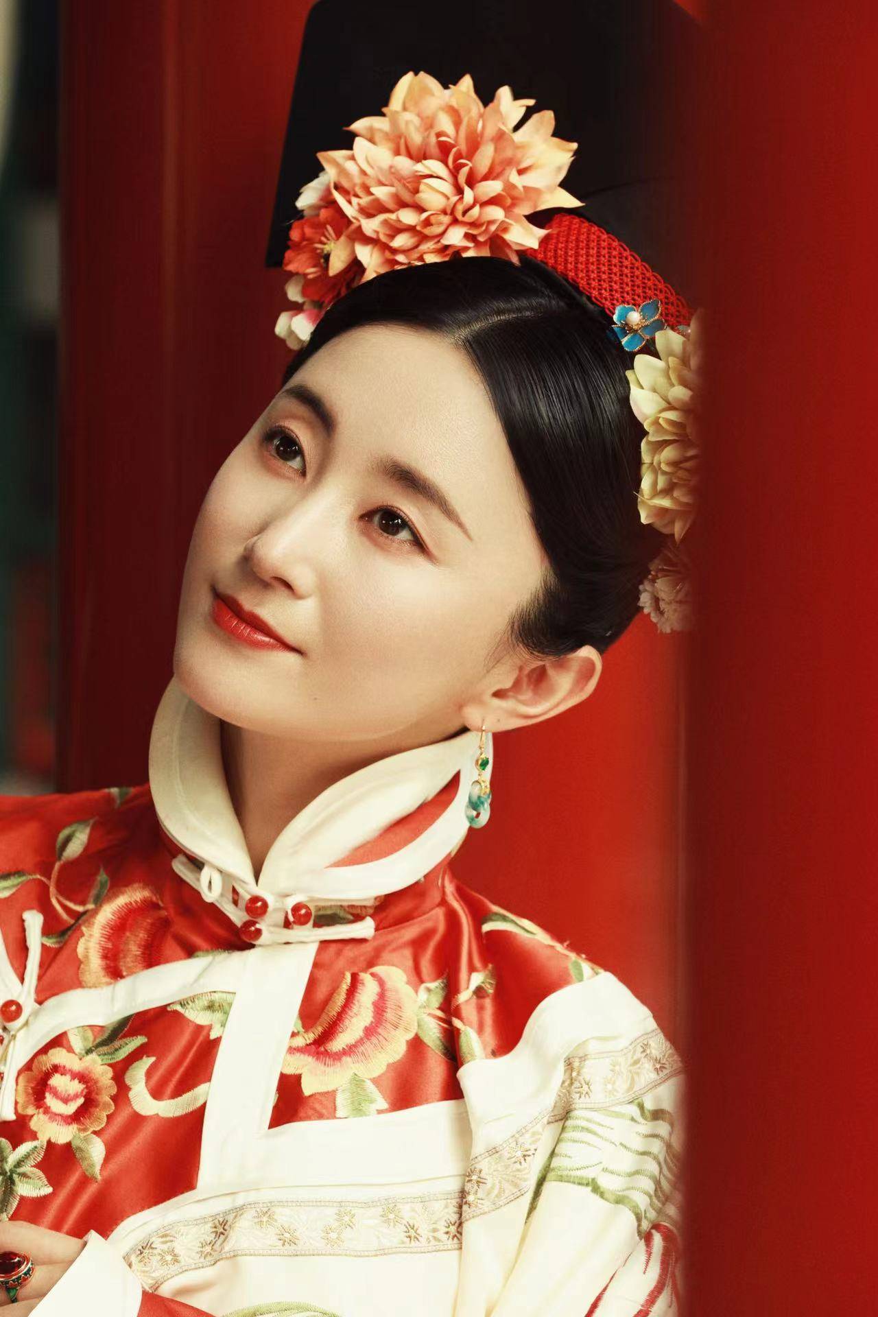 赵秦《甄嬛传》最强售后 纪念日再现清朝造型_古装_服饰_贵人