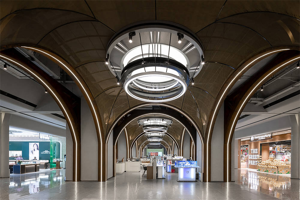 的[宁波京东mall],动荡的商业市场环境让利时广场历经了十多年的浮沉