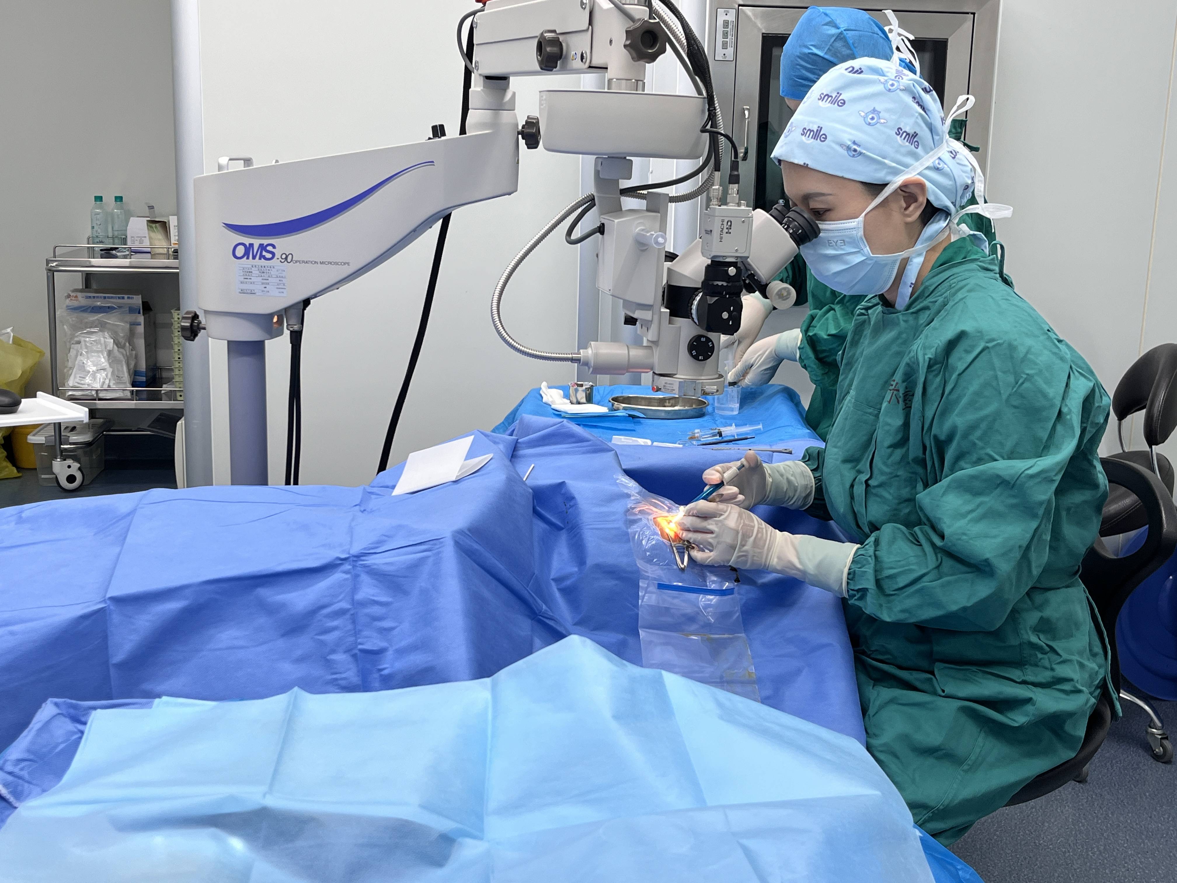 遥遥领先 艾维眼科杨亚菲icl晶体植入术量超15000例_手术_屈光_患者