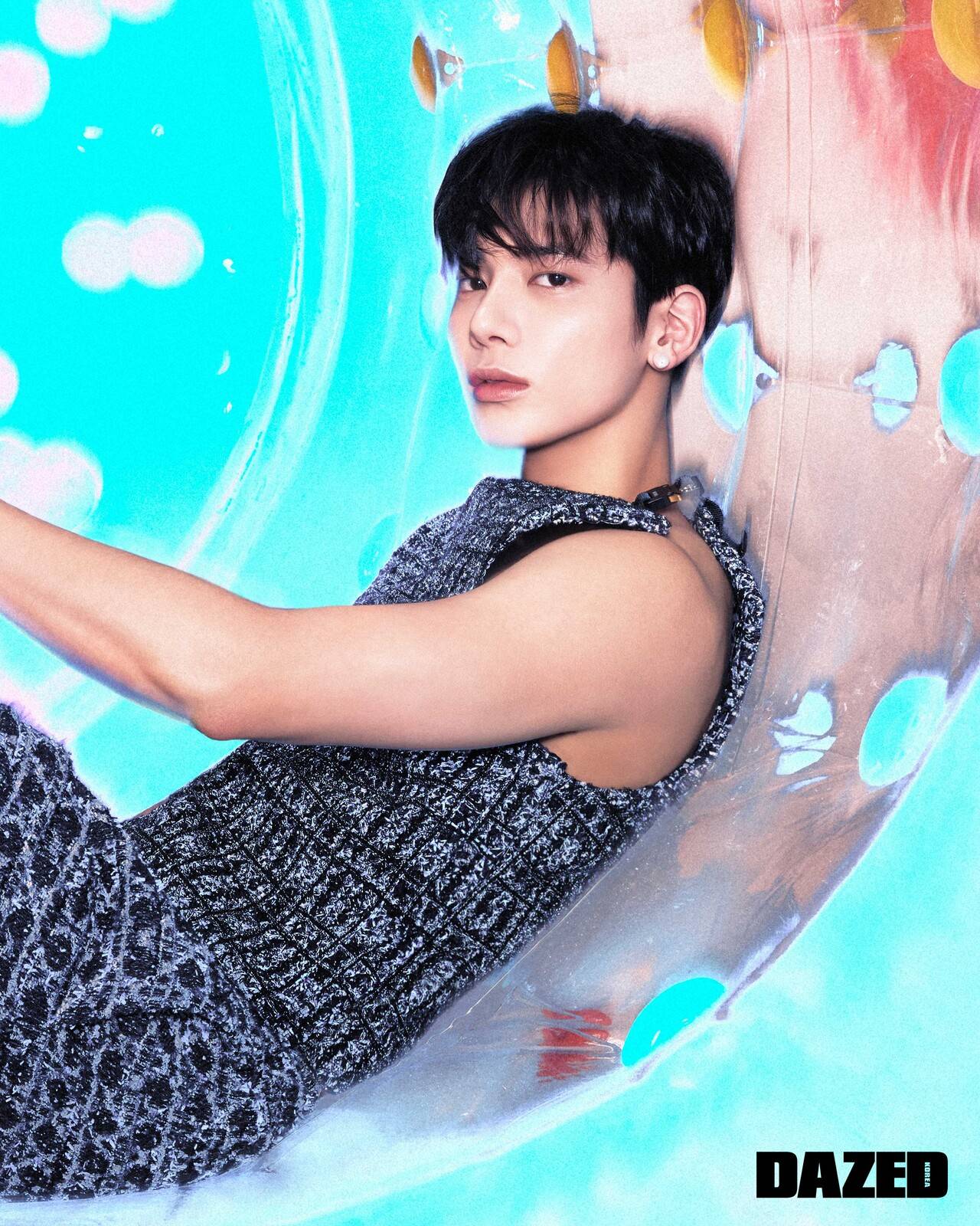TXT《DAZED》代言宣传照曝光 画报表现力满分!-搜狐大视野-搜狐新闻