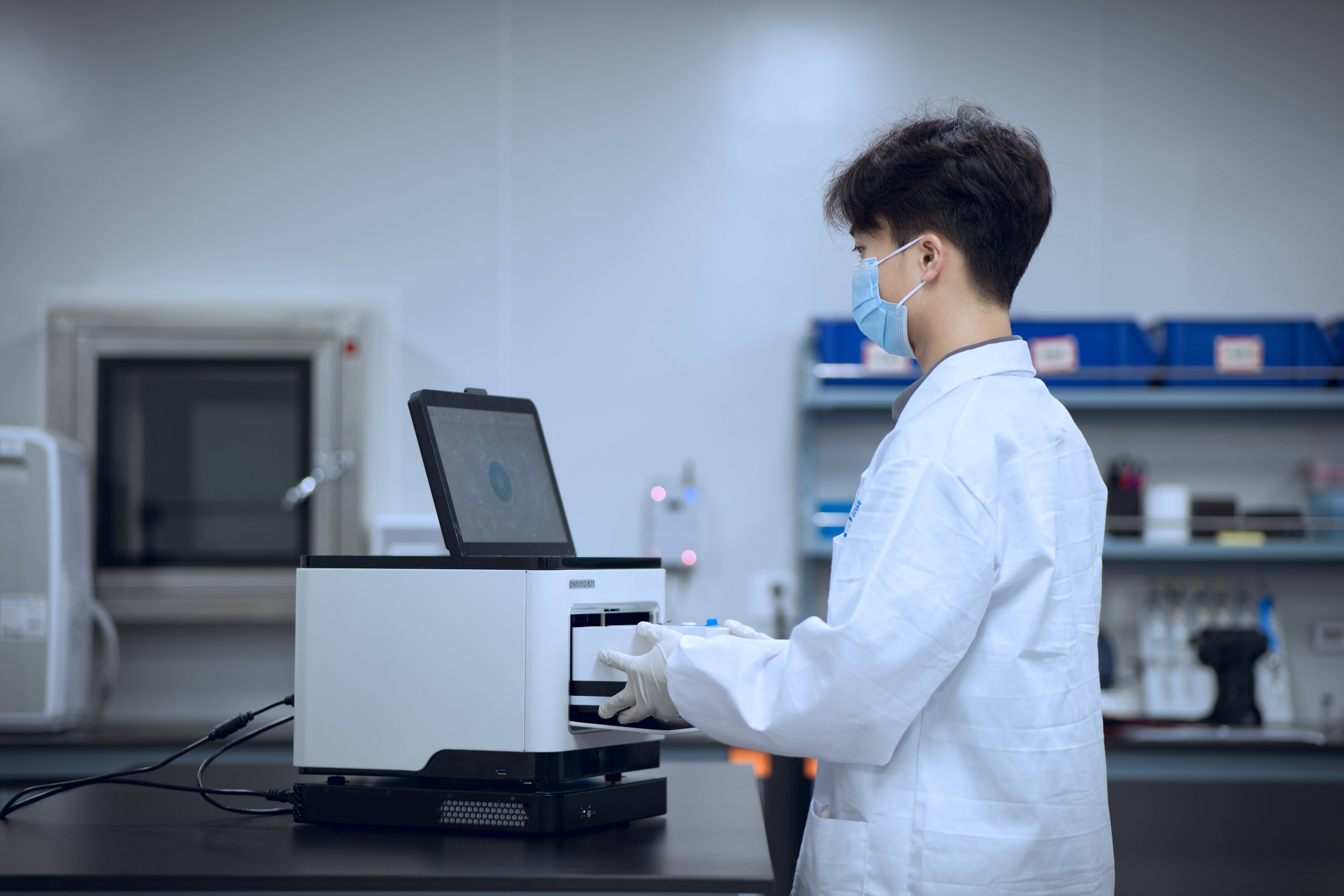 华大智造dnbseq-e25高通量测序仪实拍图