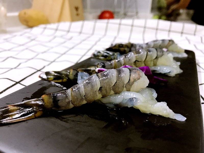 字里带虎的虾你听说过吗国内外赞不绝口的东山岛野生黑虎虾