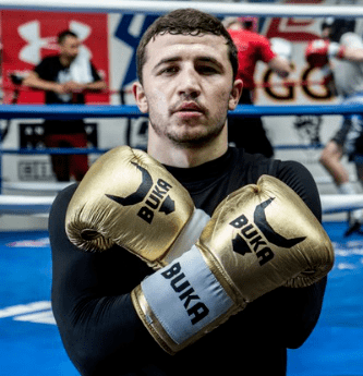 体制内又一成功转型职业案例,马德里莫夫成拳坛超新星