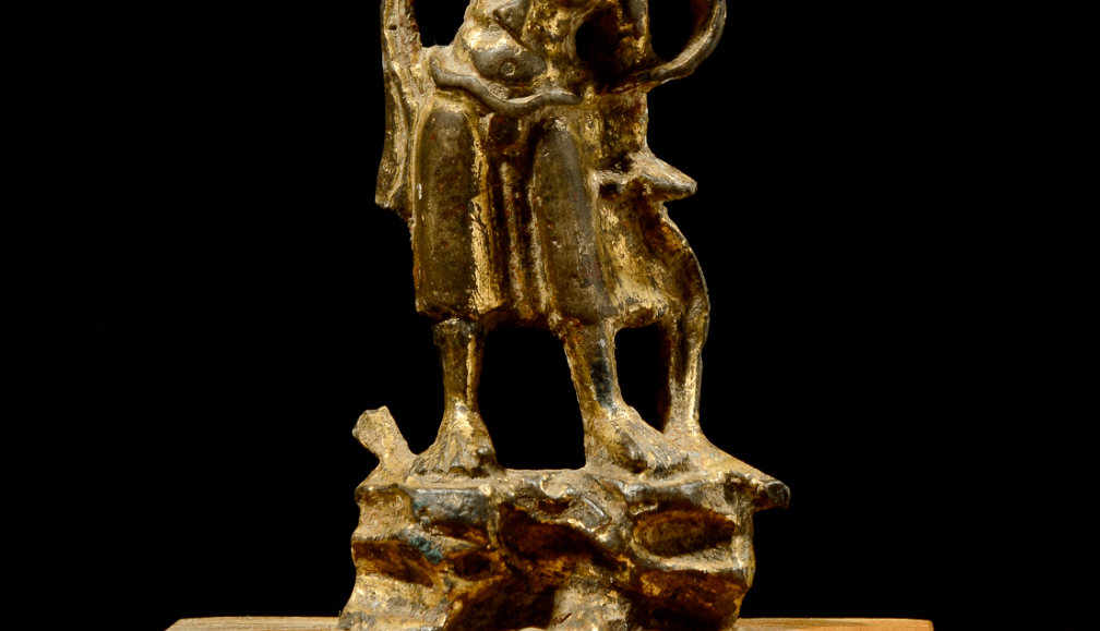 唐代 铜鎏金力士像精品赏析