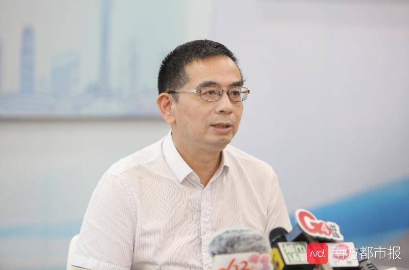 广州市人大代表,花都区化妆品行业协会会长,广州科盈化妆品有限公司