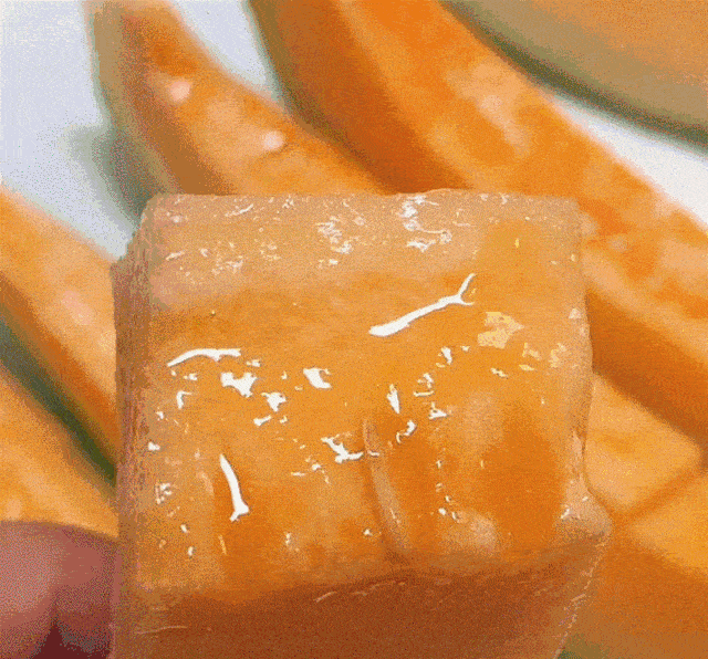 9元=西洲蜜瓜 玉菇甜瓜 玫珑甜瓜,一藤一瓜,新鲜直采!