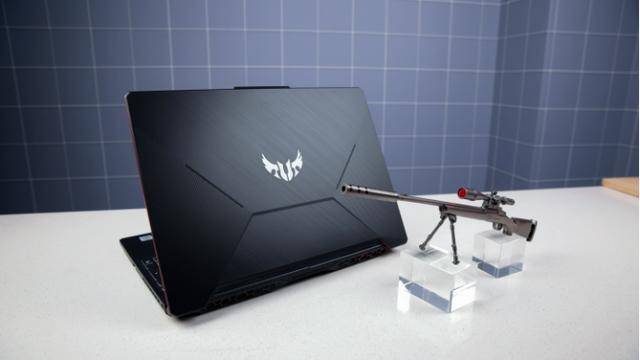 硬朗线条电竞之魂华硕飞行堡垒8图赏