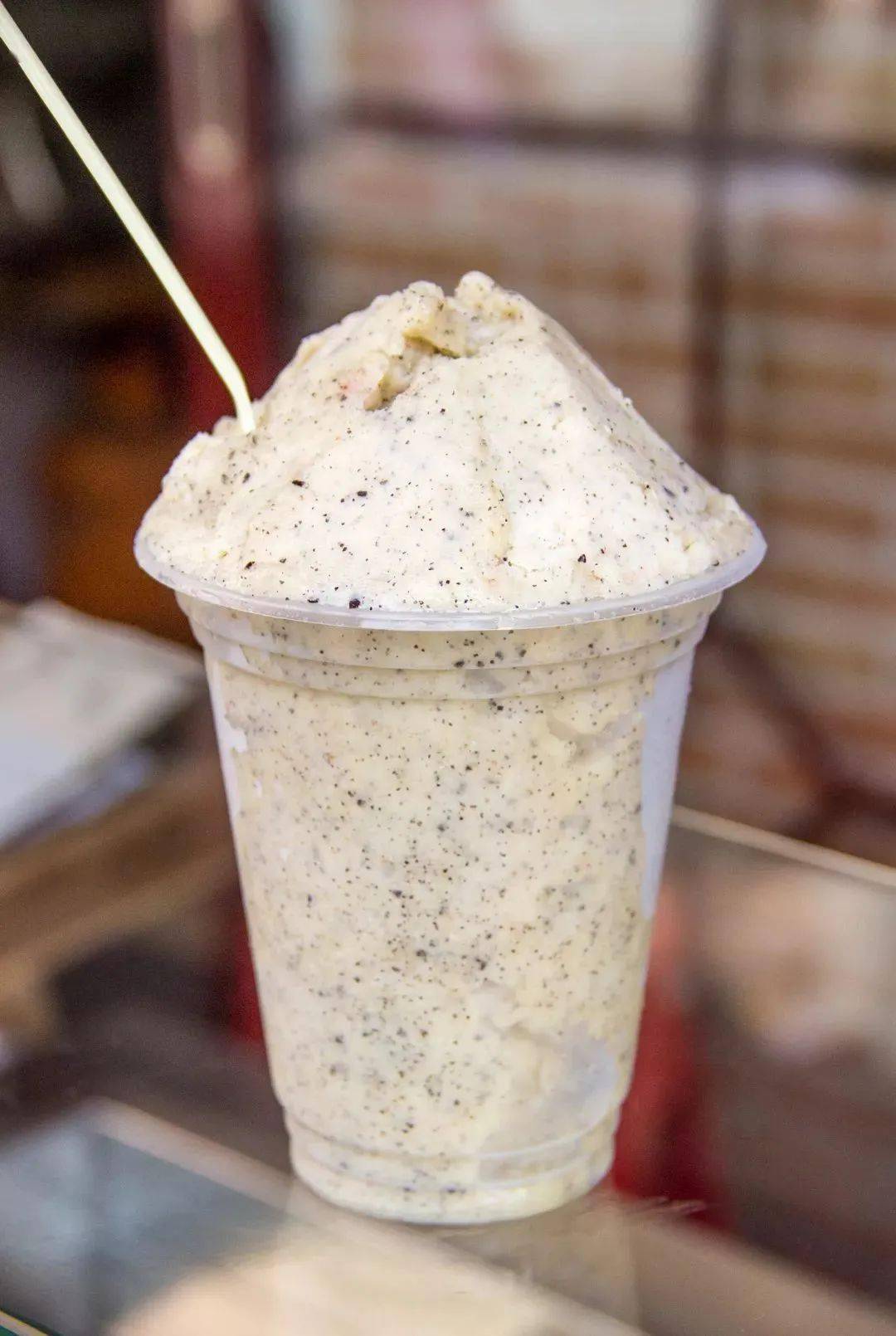 海珠区昌岗东细岗路2号102铺玉楼梦韩国料理玉楼梦主打韩国雪花冰,是