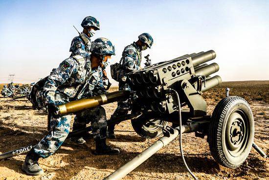 00后新兵鏖战西北大漠