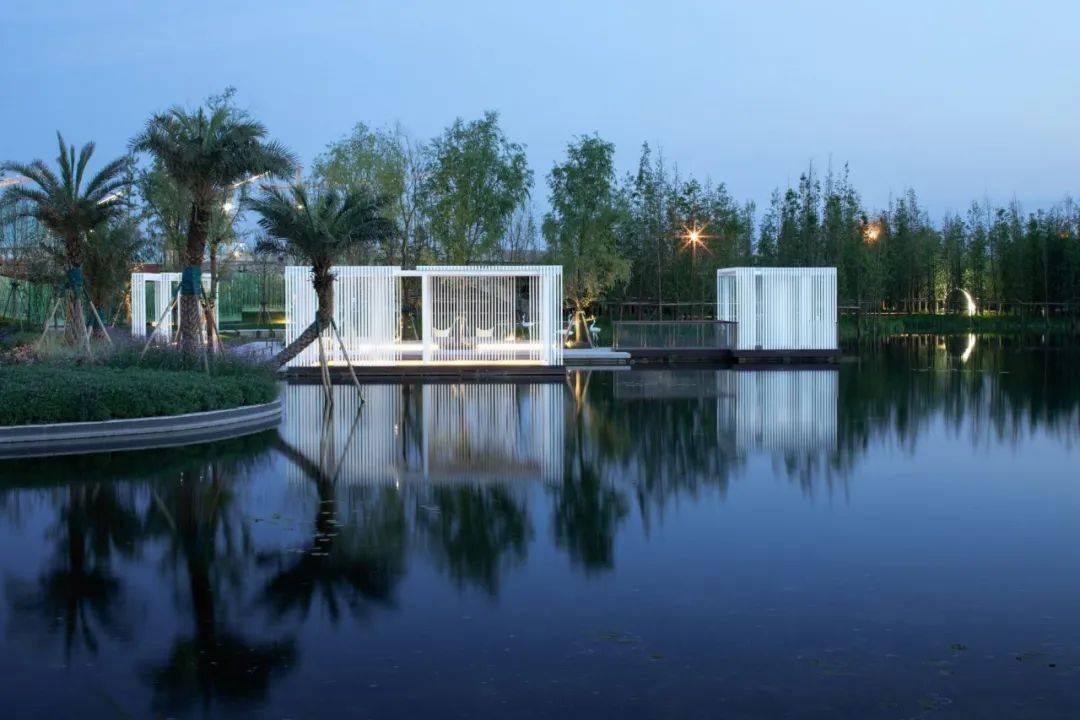 湖居生活美学成都保利和光屿湖