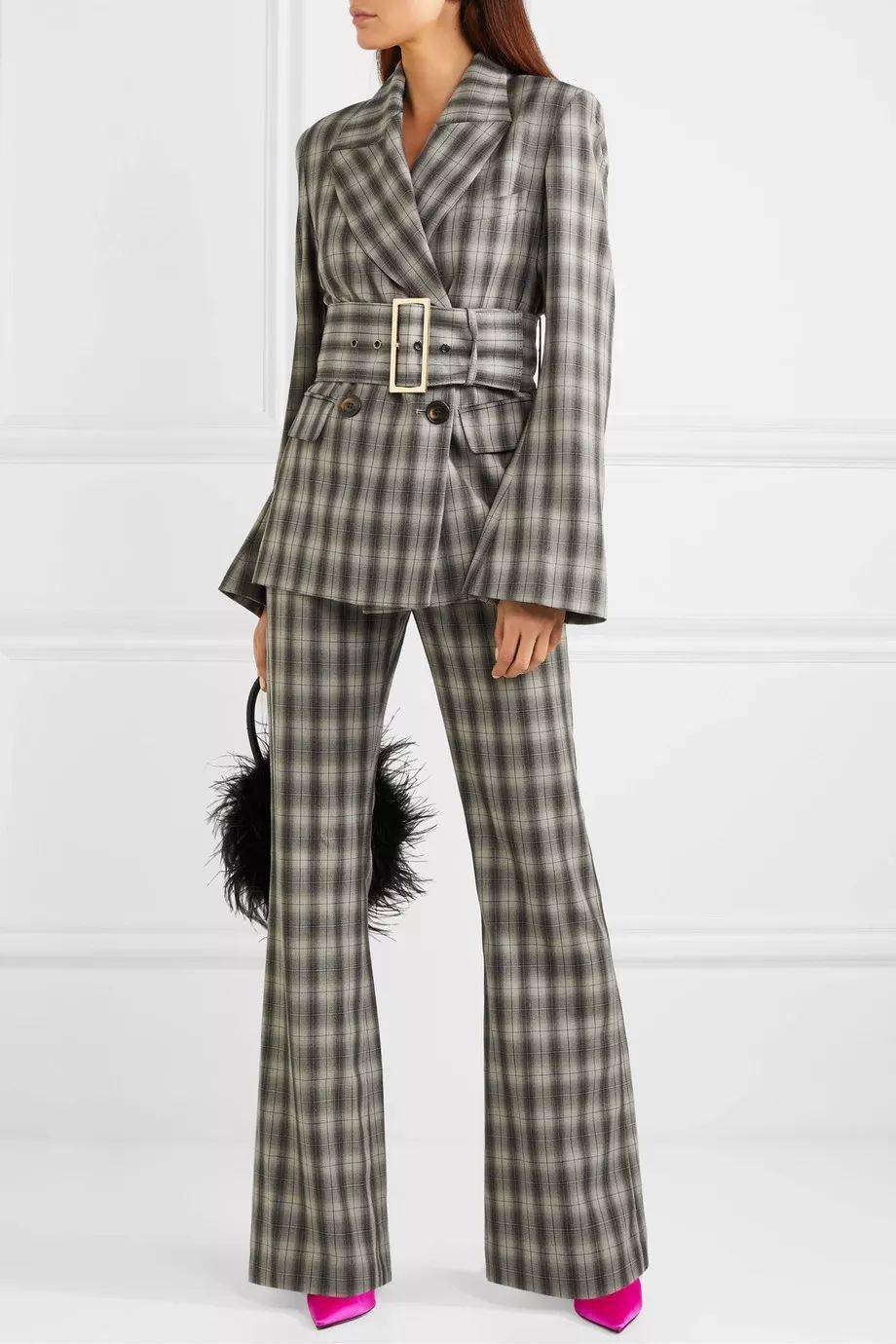 流行趋势抽绳褶皱打结捆绑脑洞大开的束腰设计秀场上的百变小腰精