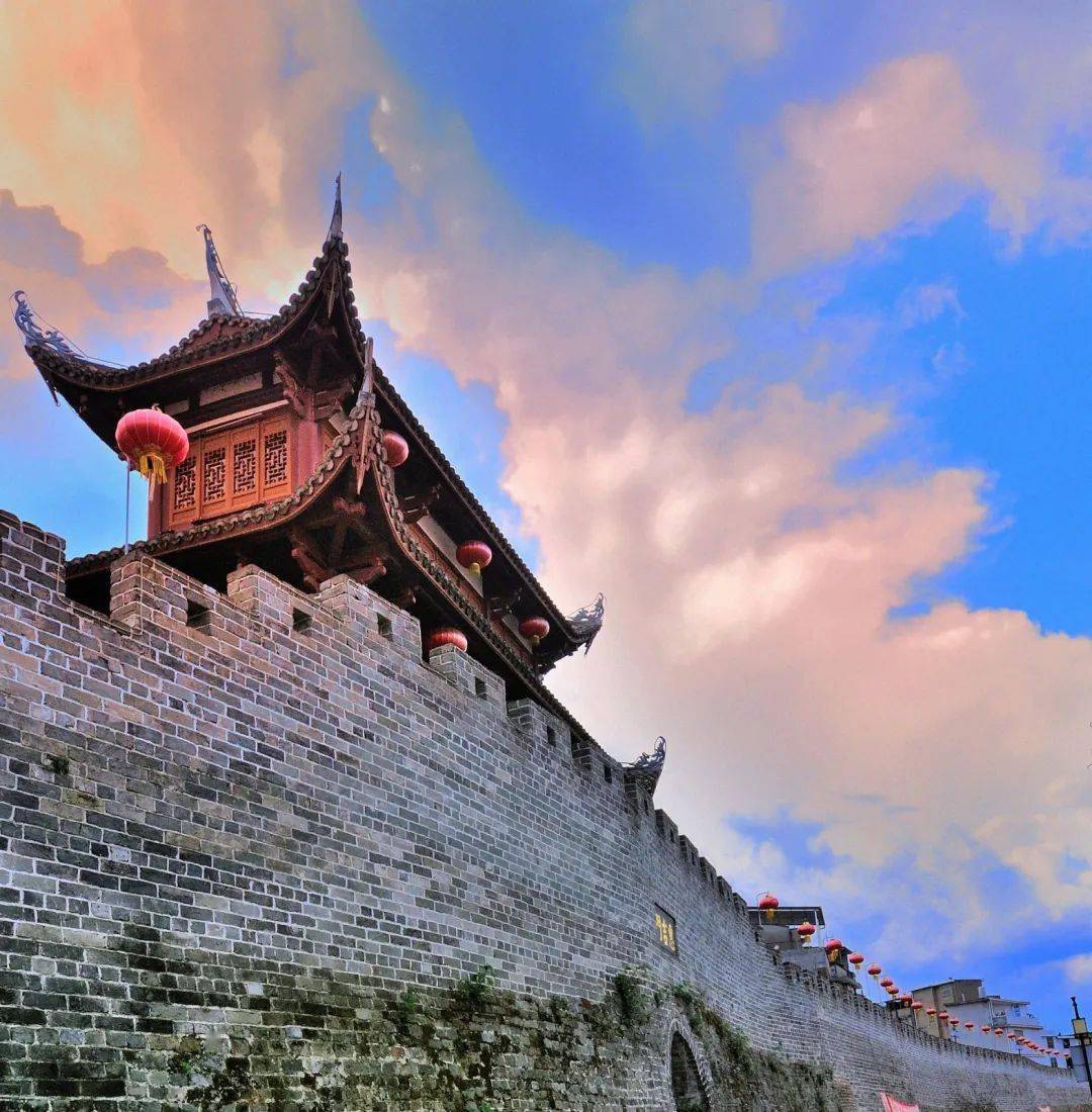 潮人国旅|【走进最原始古村落】长汀冠豸山培田休闲游