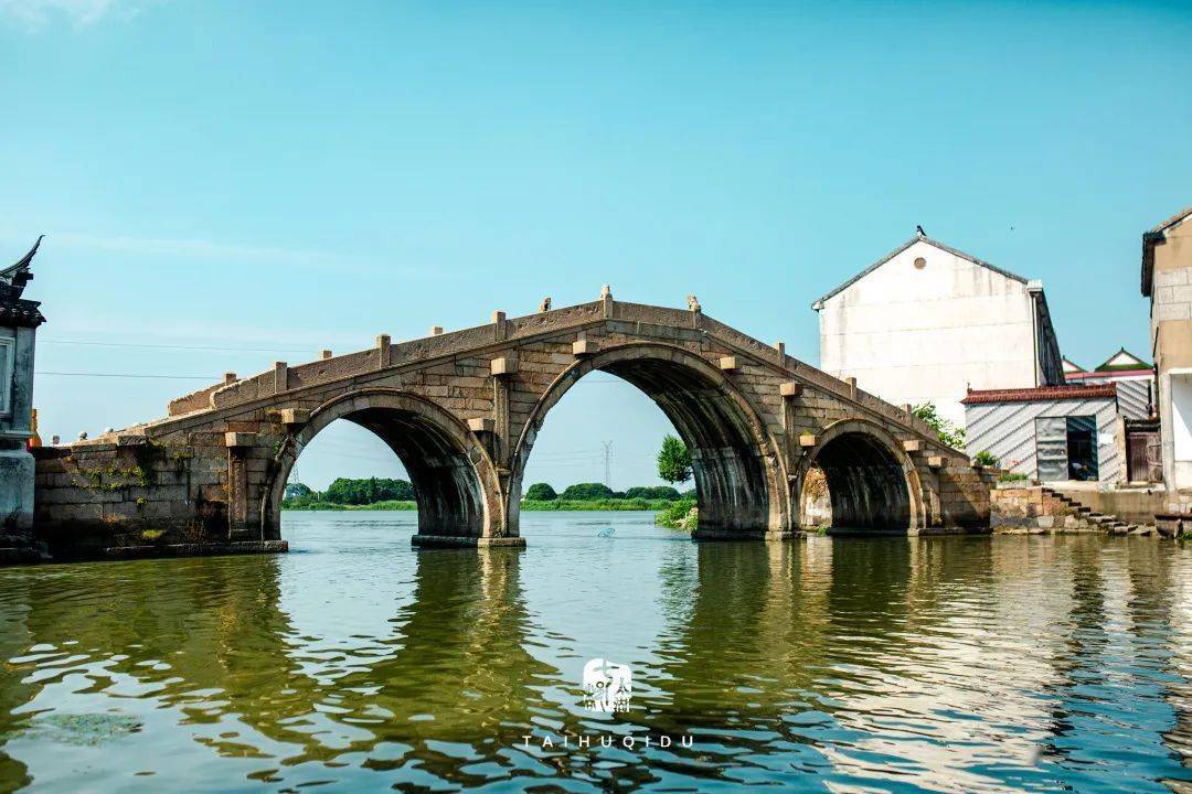你在桥头看风景,我在桥上打了个卡_东庙