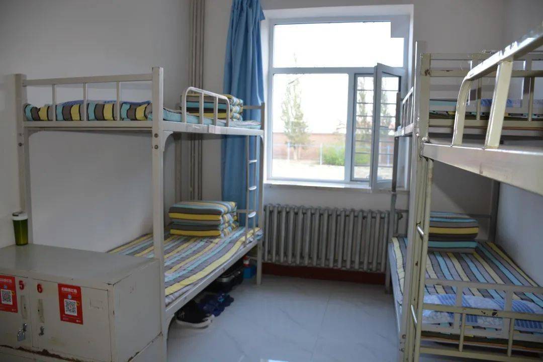 乌海职业技术学院宿舍图片