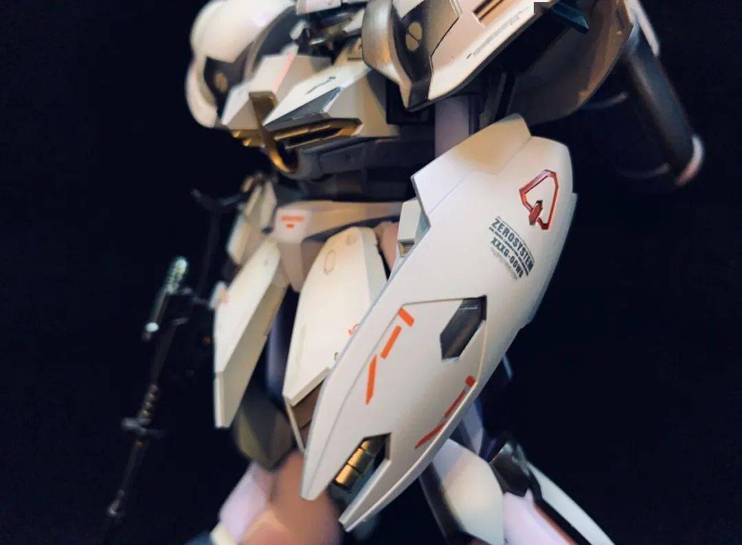 换一身基佬配色格尔邦迪重锻型涂装