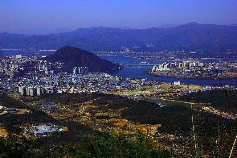 春川