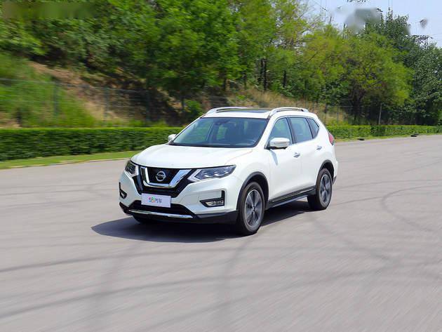 前边说到奇骏越野性能出色,那么温柔驾驶时候表现怎么样呢?