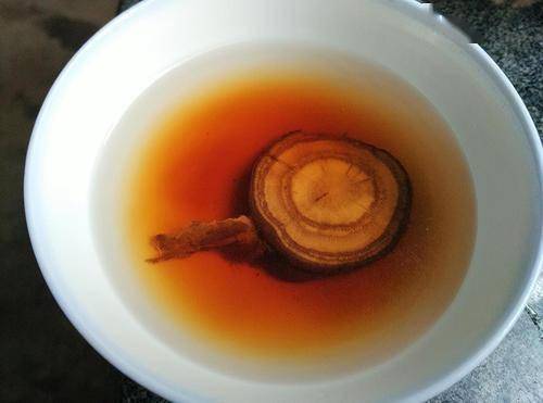 夏天醉酒后用葛根泡水喝就能解酒劝你手下留情多喝无益