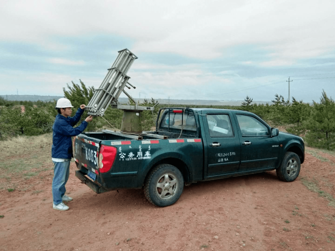 等待最好的时机 ——鄂尔多斯市人工增雨作业小记