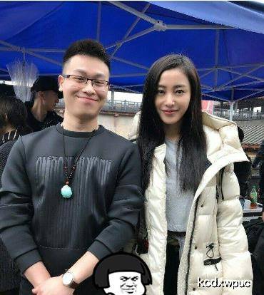 lpl最美女解说婚后退圈,成小智一生"遗憾",怪当初不勇敢?_伊芙蕾雅