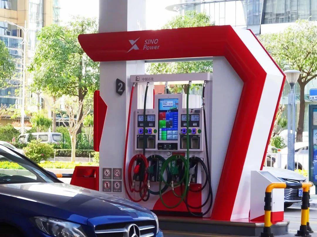 探秘最牛加油站了解未来车生活