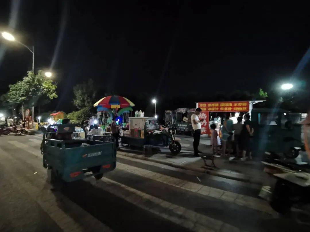 实拍漯河一夜市摆摊现场
