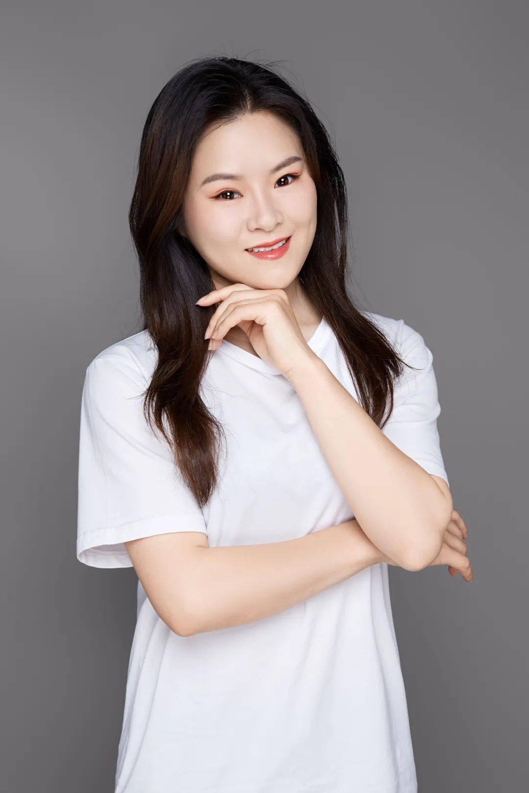 老旦 ,1990年3月出生, 毕业于绍兴文理学院,曾在《碧玉簪》中饰王夫人