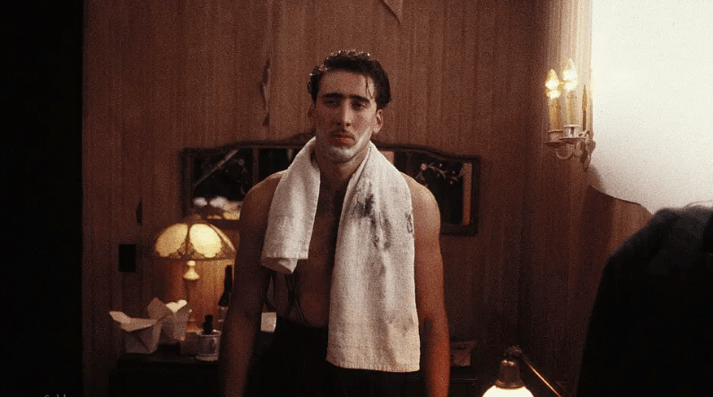 对了,还有刚出道的尼古拉斯凯奇.