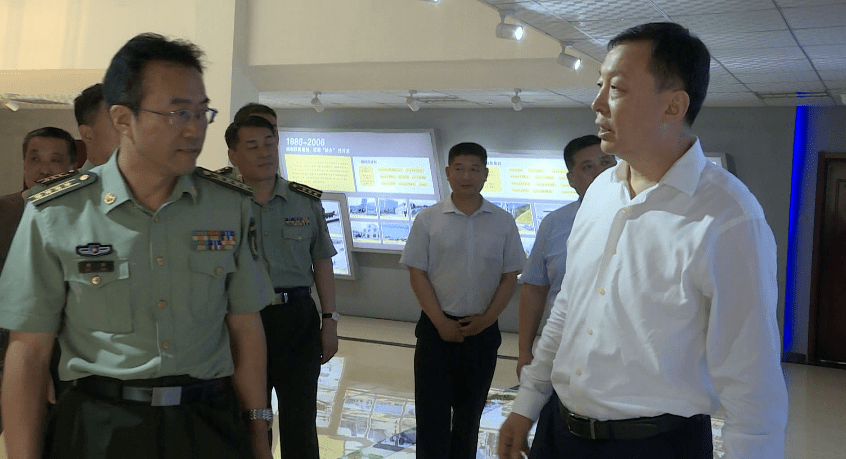 泰安军分区司令员隋阳检查验收民兵组织整顿工作