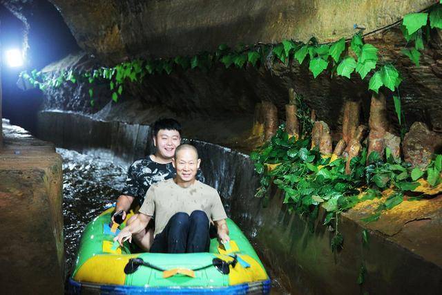 中国最长溶洞漂流,你来过吗? | 网红打卡地_地下大峡谷