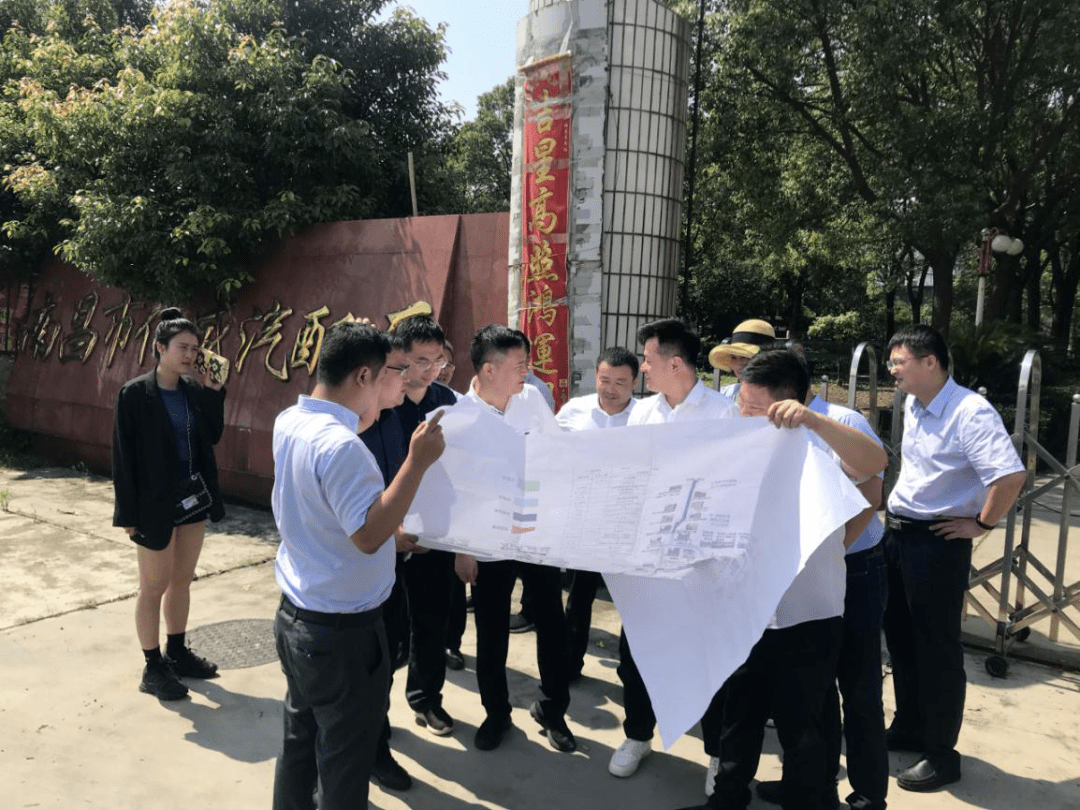 青云谱区区长吴江辉赴南北连通渠项目开展征地拆迁调研工作