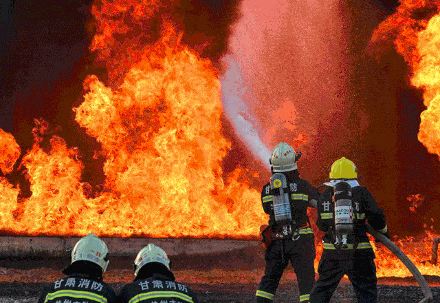 640_440gif 动态图 动图