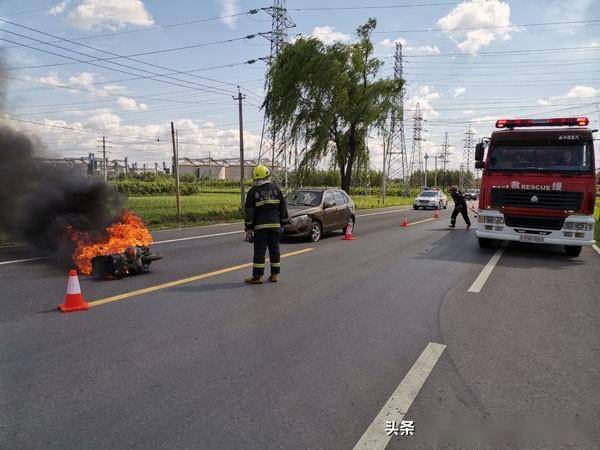 梅河口市公安局交警大队开展四位一体交通事故应急救援演练