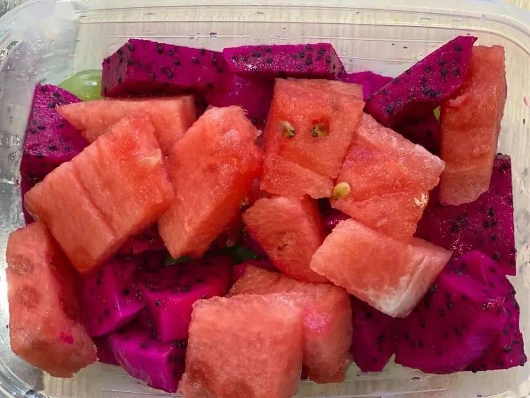 红心火龙果 西瓜 青提