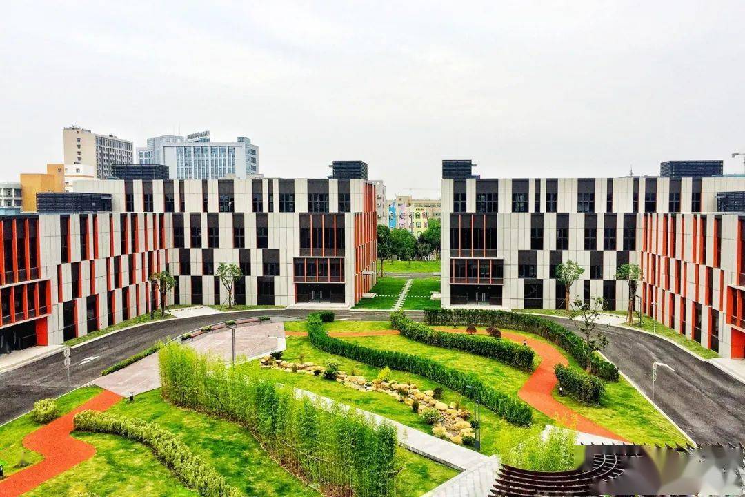 大虹桥板块稀缺104地块,生产办公,研发展示都能在这里搞定!_华漕镇